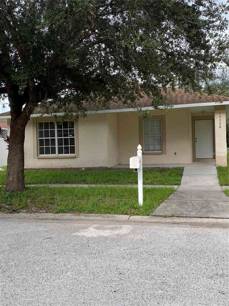 Homes For Sale - 10328 Summerview Circle<br/> RIVERVIEW, FL 33578