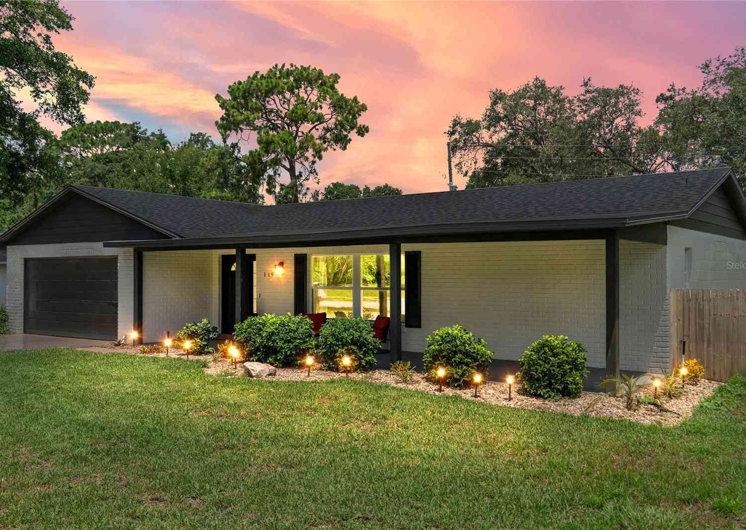 Homes For Sale - 119 W Hillcrest Street<br/> ALTAMONTE SPRINGS, FL 32714