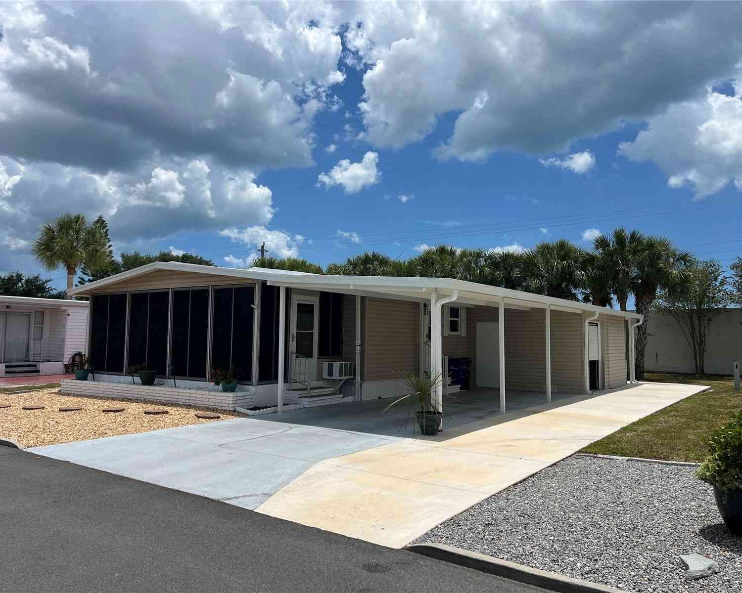 Mobile Home For Sale - 107 Roma Road<br/> VENICE, FL 34285