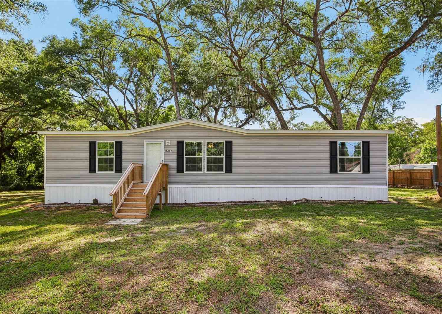 Mobile Home For Sale - 11487 SW 42nd Terrace<br/> WEBSTER, FL 33597
