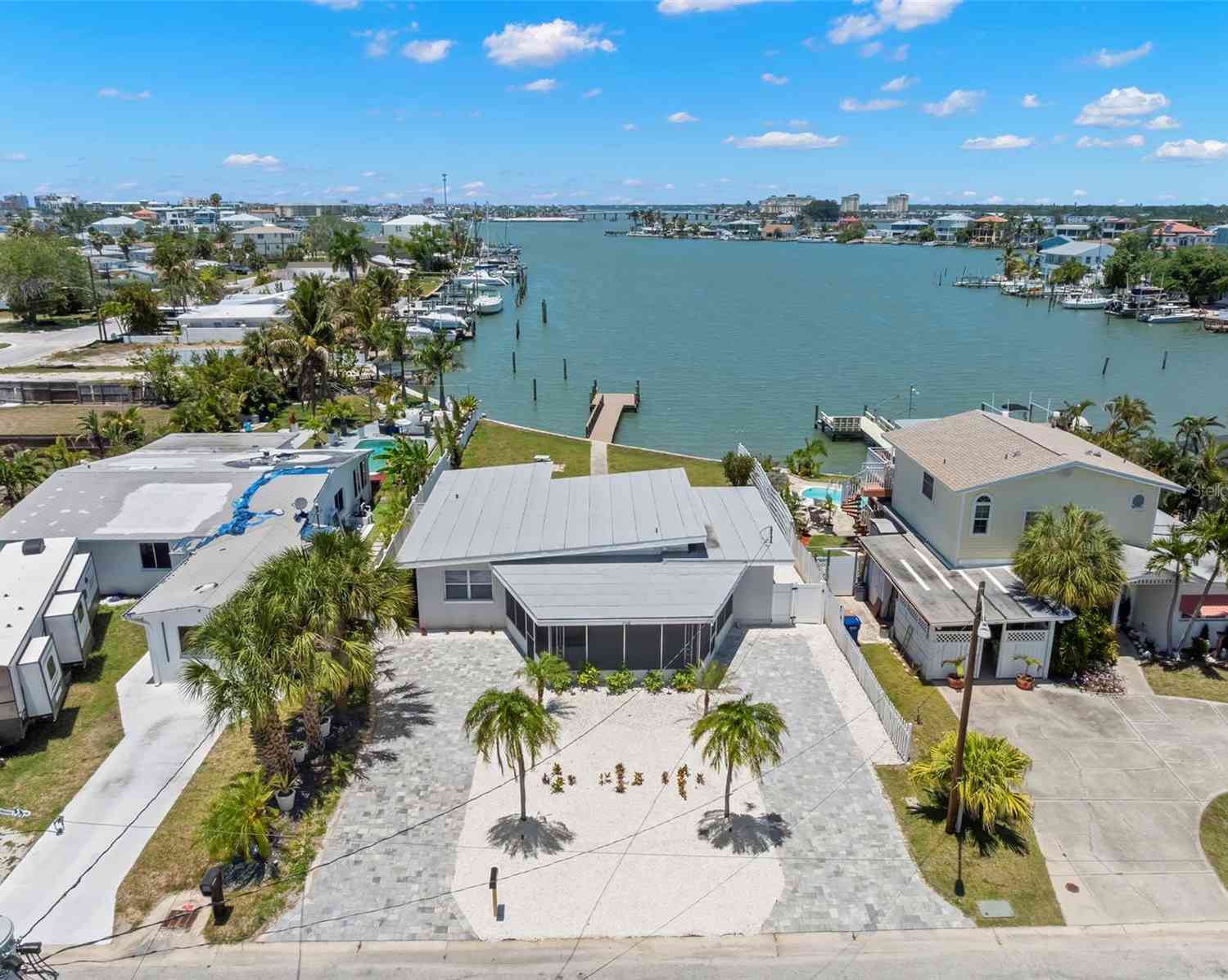 Homes For Sale - 708 Sunset Cove<br/> MadeiraBeach, FL 33708