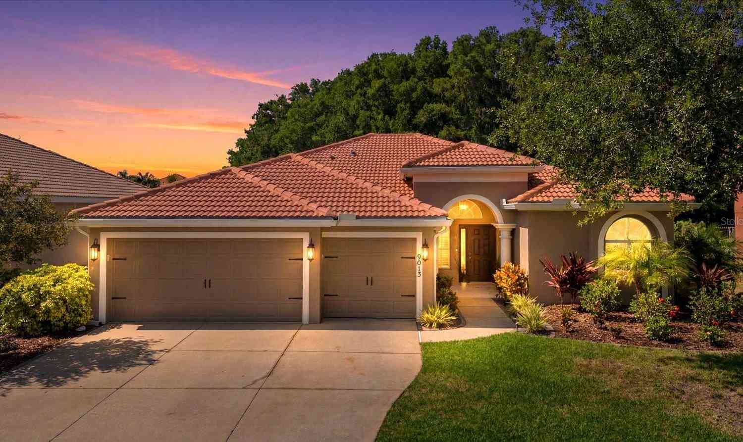 Homes For Sale - 9013 Kingsbury Place<br/> BRADENTON, FL 34212