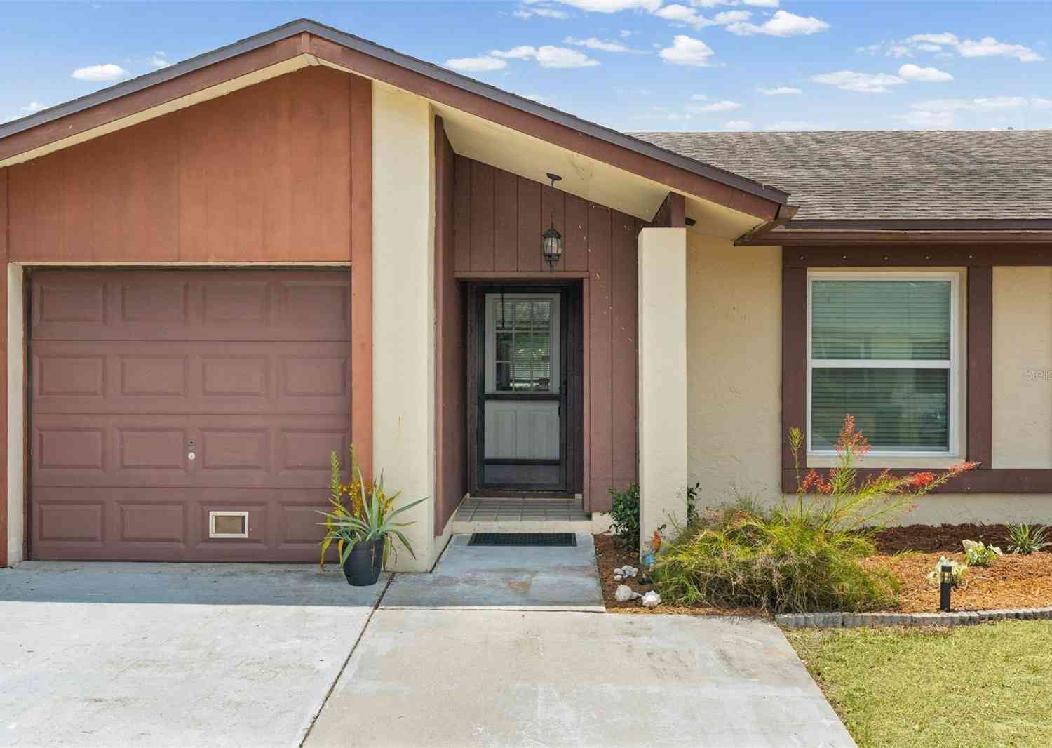Townhouse For Sale - 4105 43rd Avenue<br/> BRADENTON, FL 34205