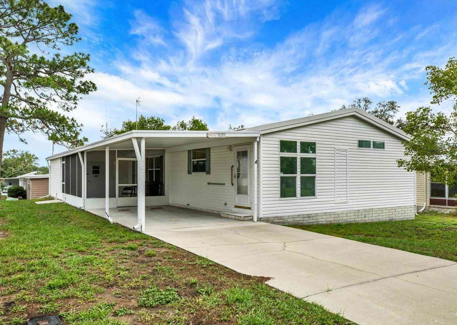 Mobile Home For Sale - 8010 Cedar Cove Avenue<br/> Hernando County, BROOKSVILLE, FL 34613