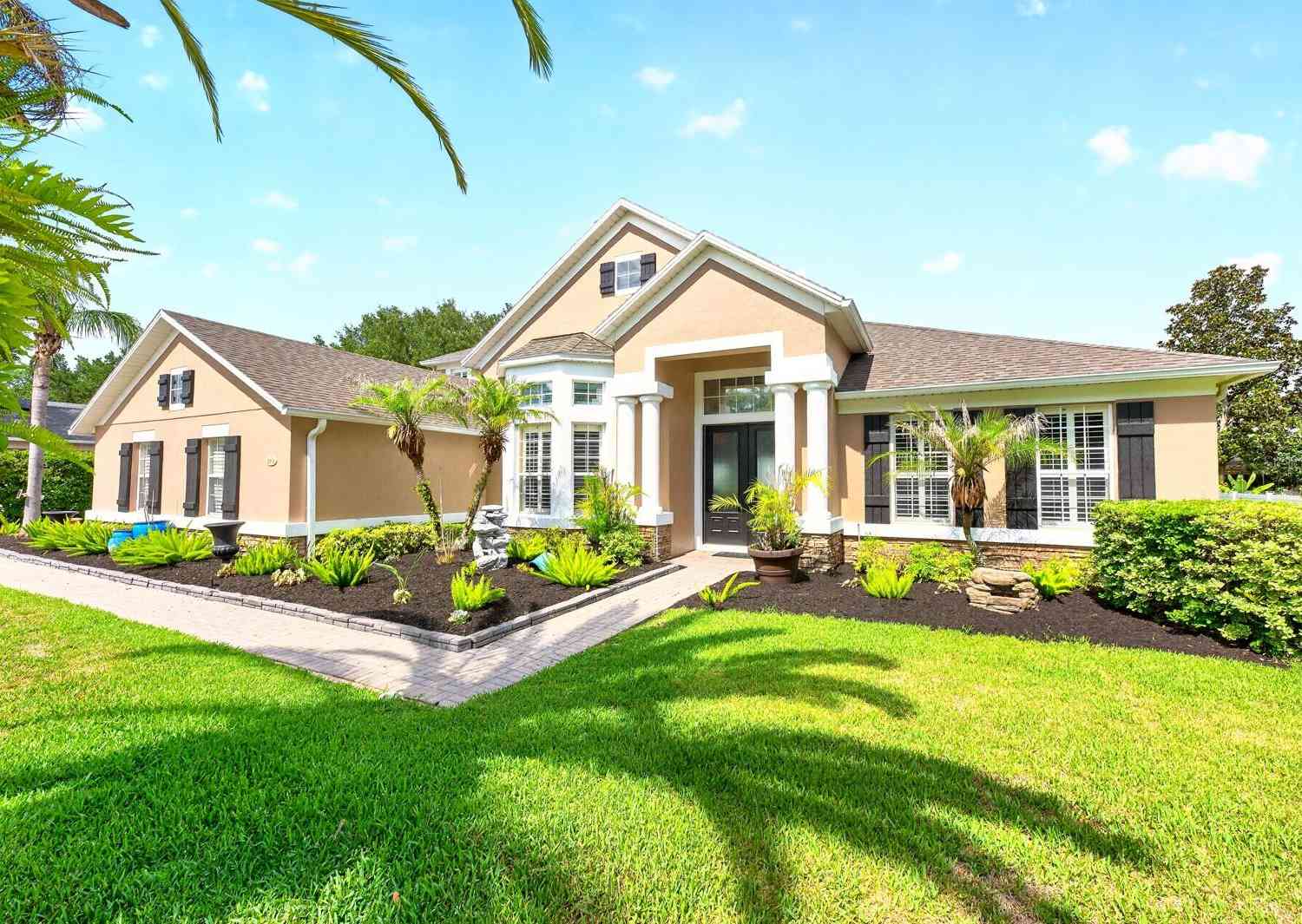 Homes For Sale - 2482 Cedar Knoll Drive<br/> Orange County, APOPKA, FL 32712