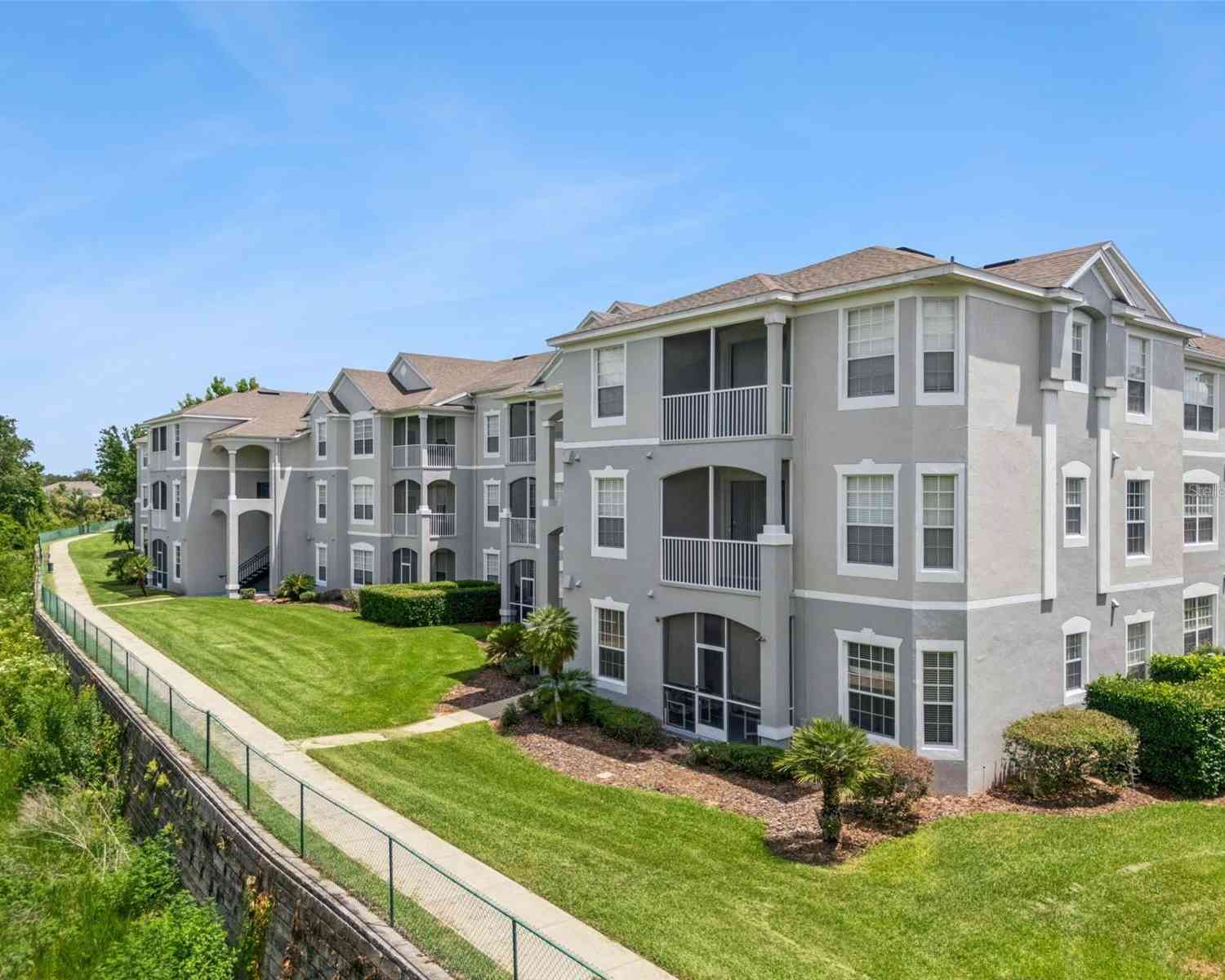 Condo For Sale - 2304 Silver Palm Drive #103<br/> Osceola County, KISSIMMEE, FL 34747