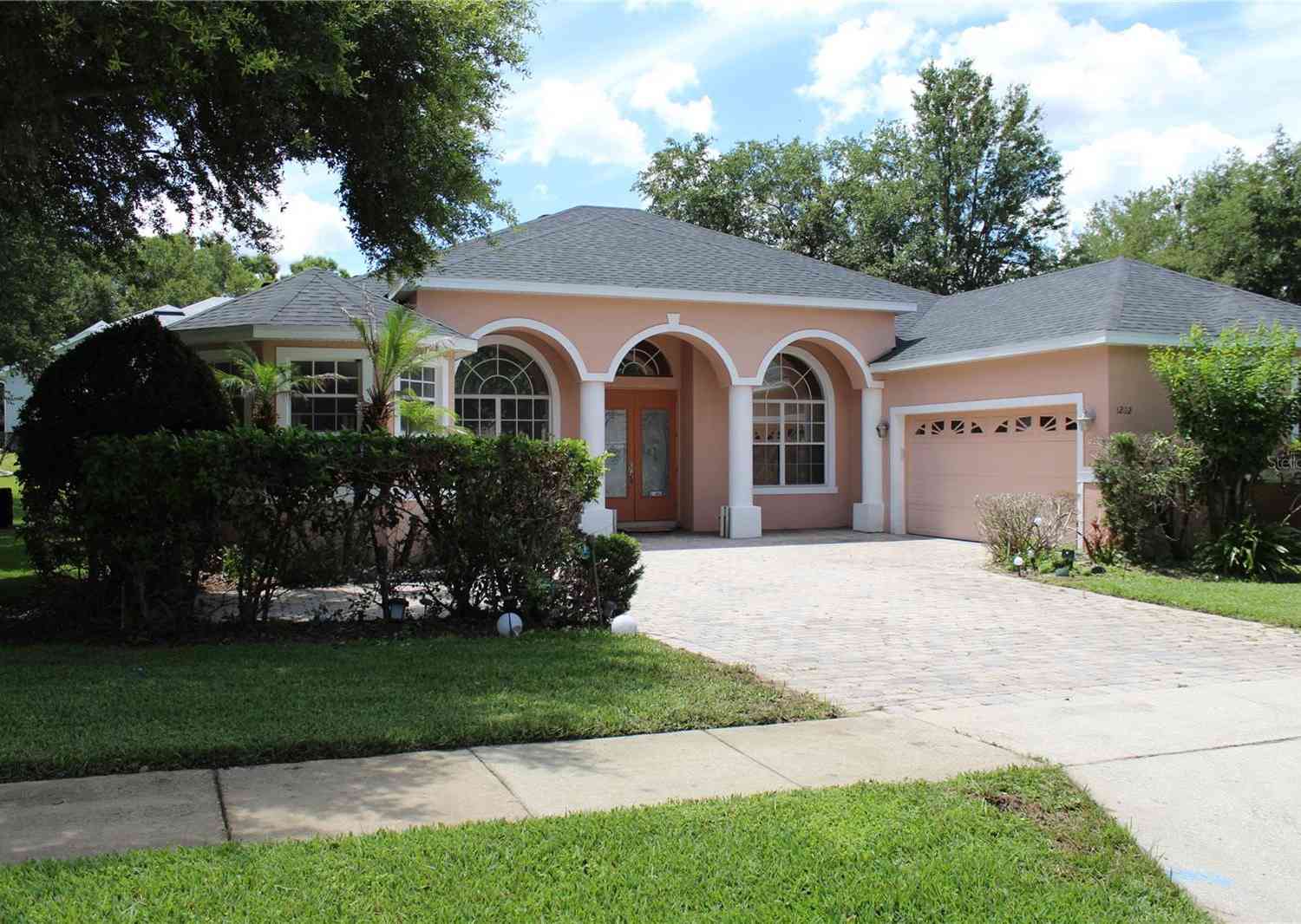Homes For Sale - 1202 Madison Ivy Circle<br/> Orange County, APOPKA, FL 32712