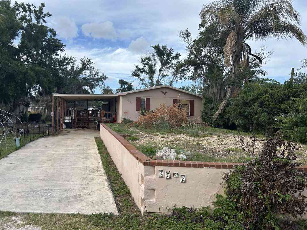 Mobile Home For Sale - 3042 Park Circle<br/> HAINES CITY, FL 33844