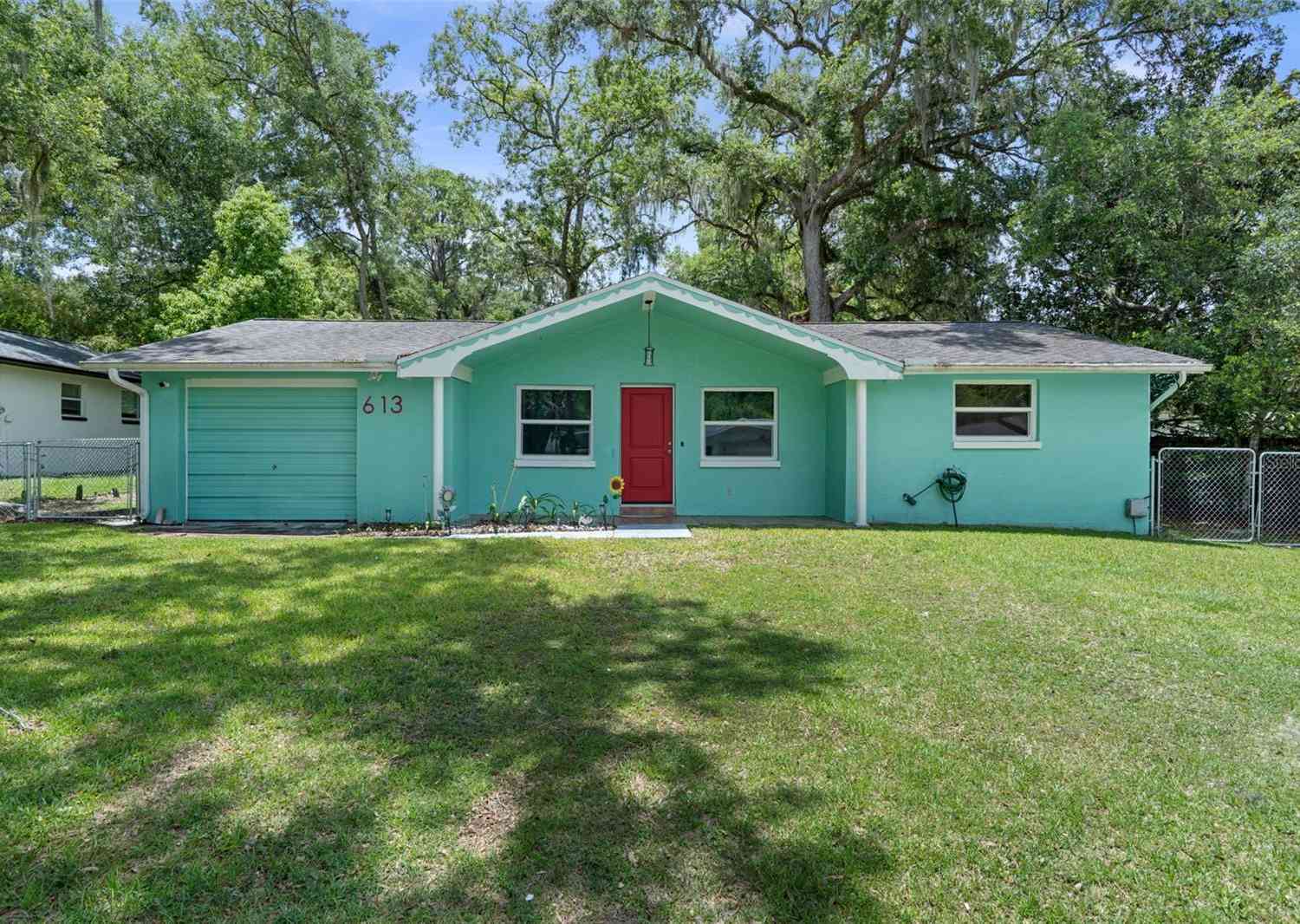 Homes For Sale - 613 Holley Street<br/> Hernando County, BROOKSVILLE, FL 34601