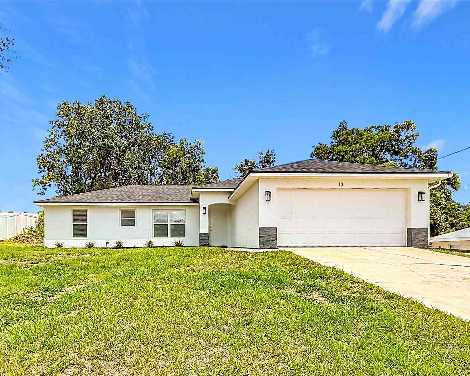 Homes For Sale - 13 Juniper Pass Radial<br/> OCALA, FL 34480