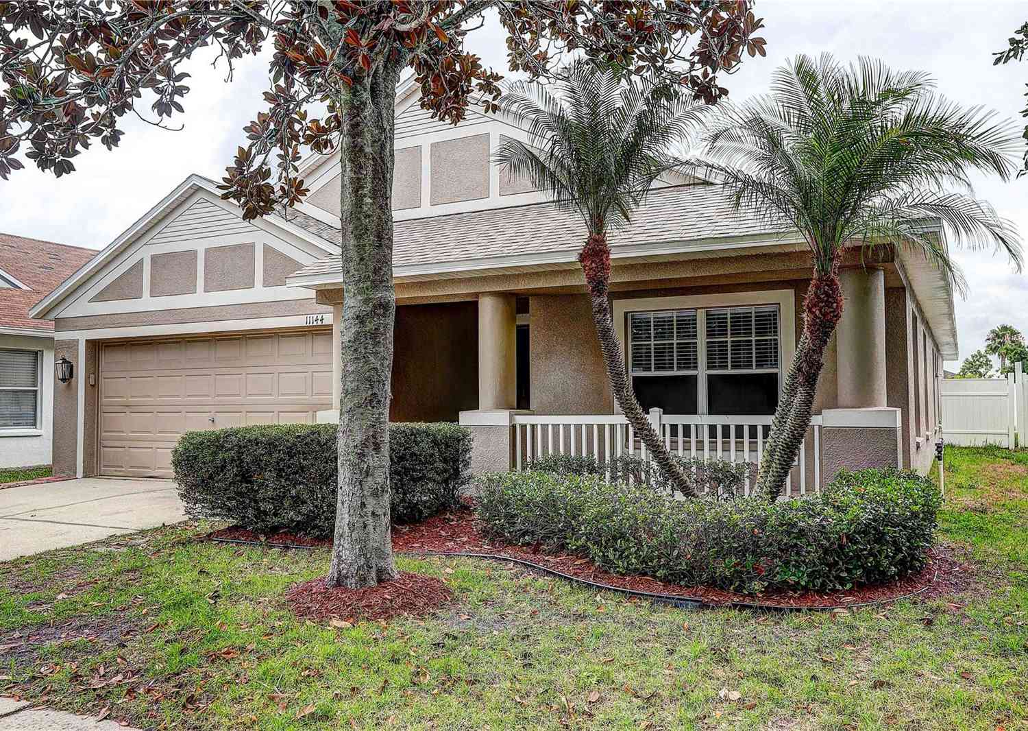 Homes For Sale - 11144 Rodeo Lane<br/> RIVERVIEW, FL 33579