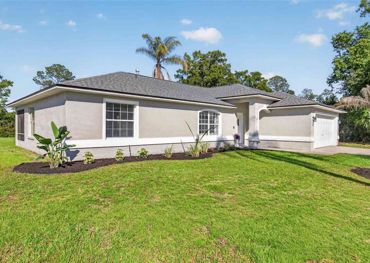 Homes For Sale - 71 Presidential Lane<br/> PALM COAST, FL 32164
