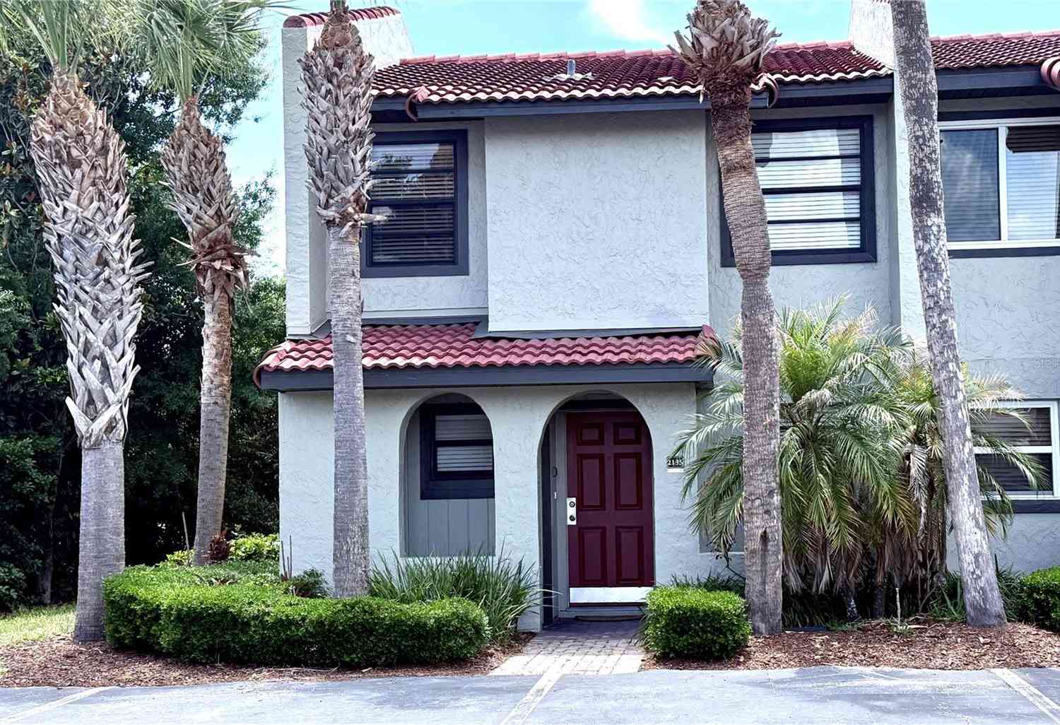 Townhouse For Sale - 2135 Water Mania Court<br/> KISSIMMEE, FL 34746