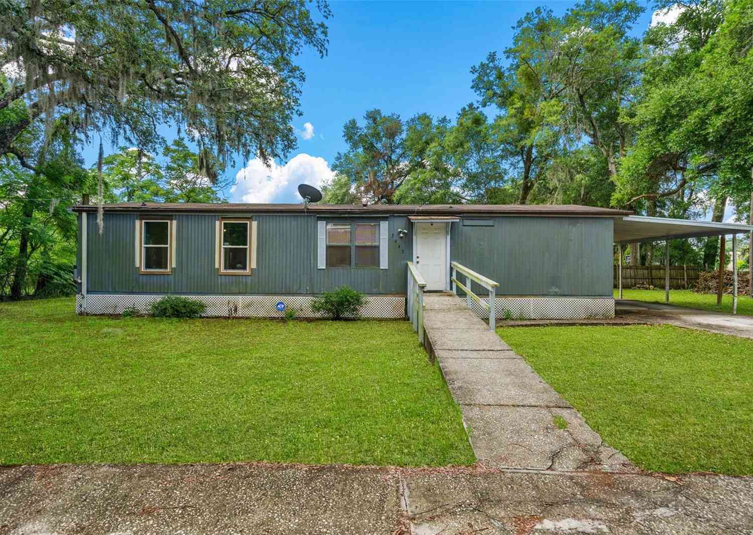 Mobile Home For Sale - 3442 Dew Berry Avenue<br/> Orange County, APOPKA, FL 32712