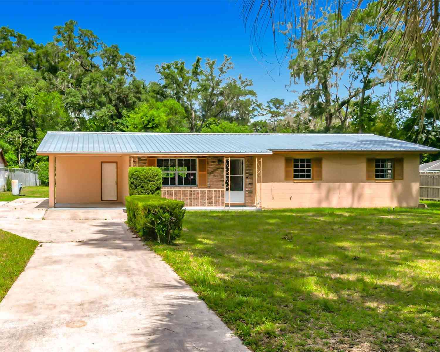 Homes For Sale - 3309 NE 16th Avenue<br/> OCALA, FL 34479