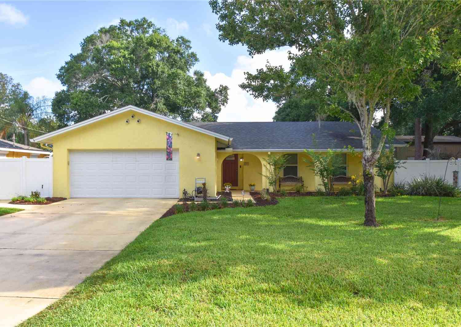 Homes For Sale - 433 Center Street<br/> ALTAMONTE SPRINGS, FL 32701