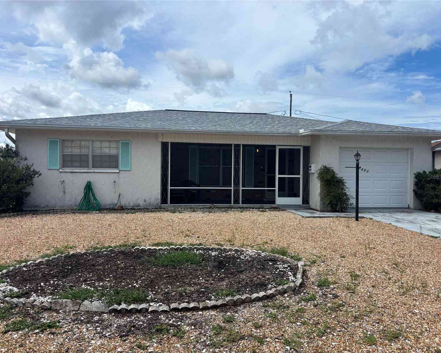 Homes For Sale - 7406 Bougenville Drive<br/> PORT RICHEY, FL 34668