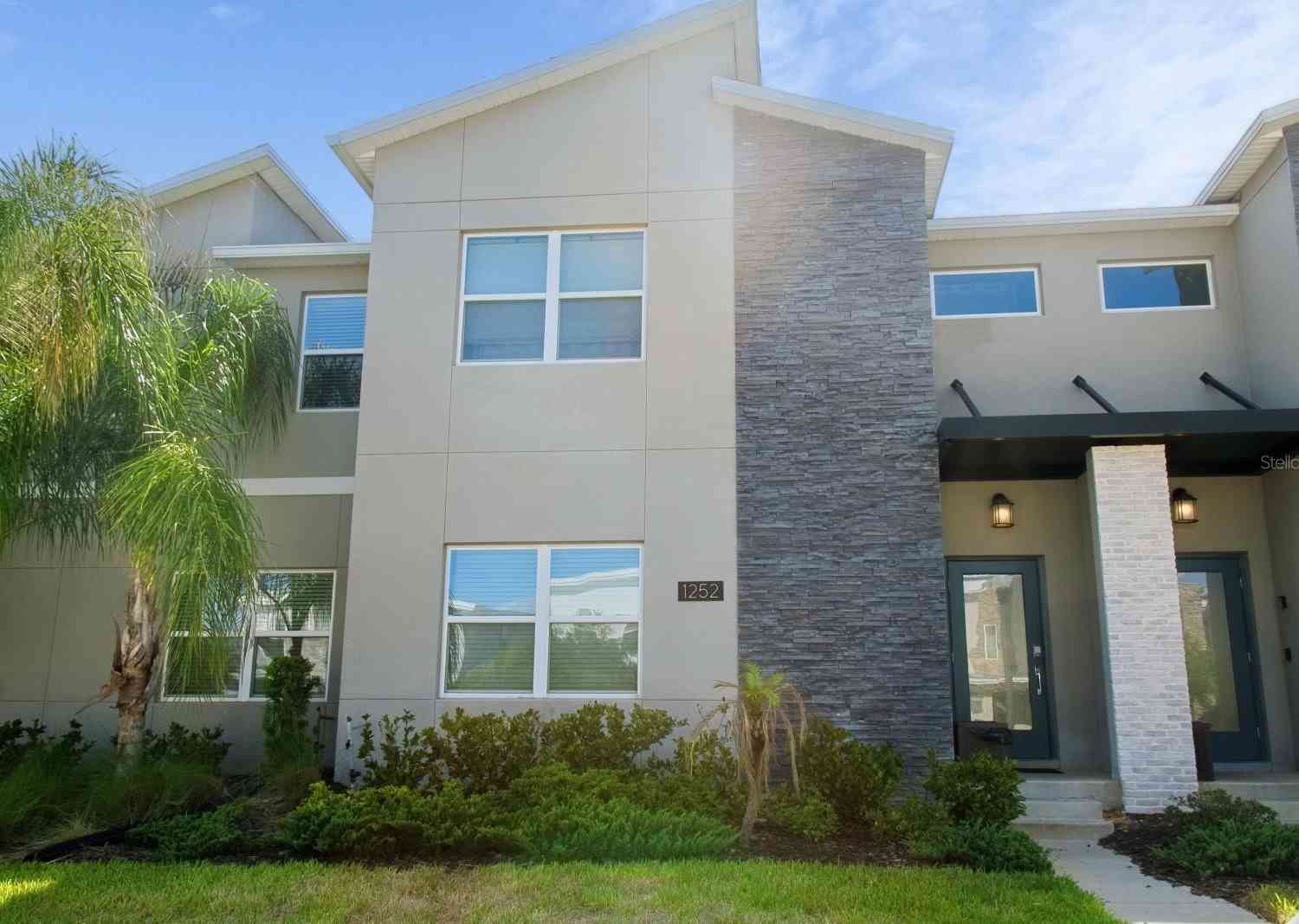 Townhouse For Sale - 1252 Challenge Dr<br/> Osceola County, Champions Gate, FL 33896