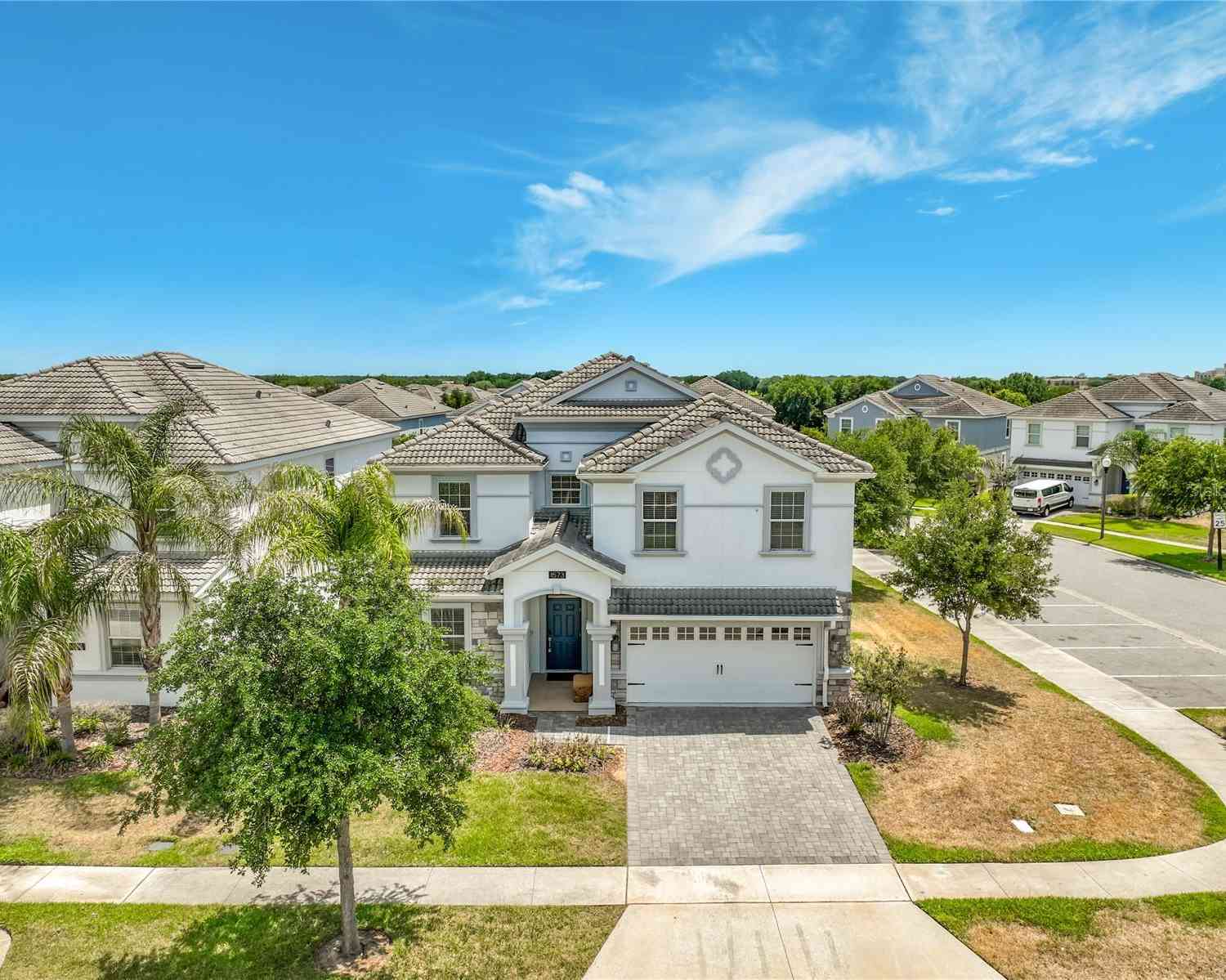 Homes For Sale - 1573 Maidstone Court<br/> DAVENPORT, FL 33896