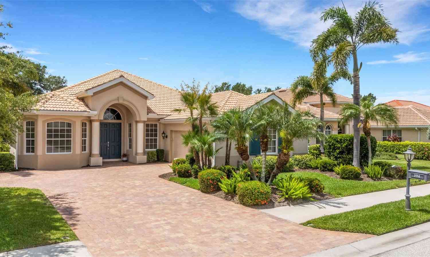 Homes For Sale - 194 Medici Terrace<br/> Venice, FL 34275