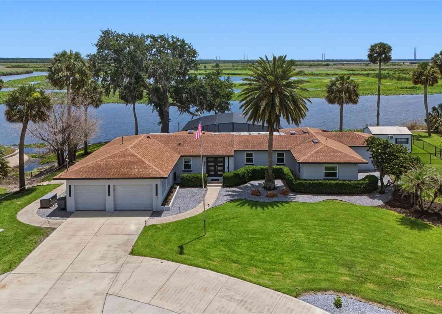 Homes For Sale - 921 Powhatan Drive<br/> Seminole County, SANFORD, FL 32771