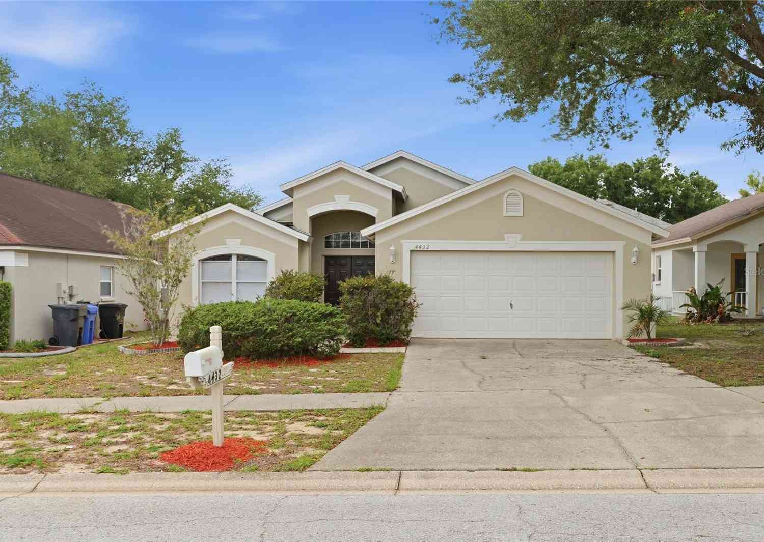 Homes For Sale - 4432 Horseshoe Pick Lane<br/> Hillsborough County County, VALRICO, FL 33594