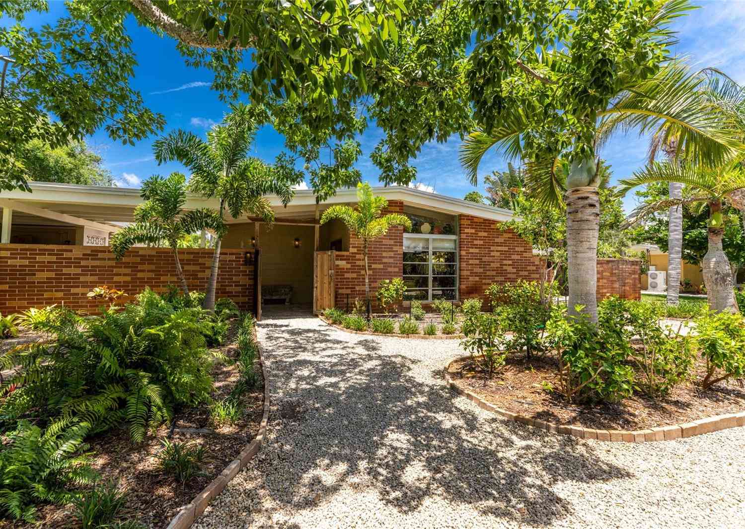 Homes For Sale - 20 Spaniards Road<br/> PLACIDA, FL 33946