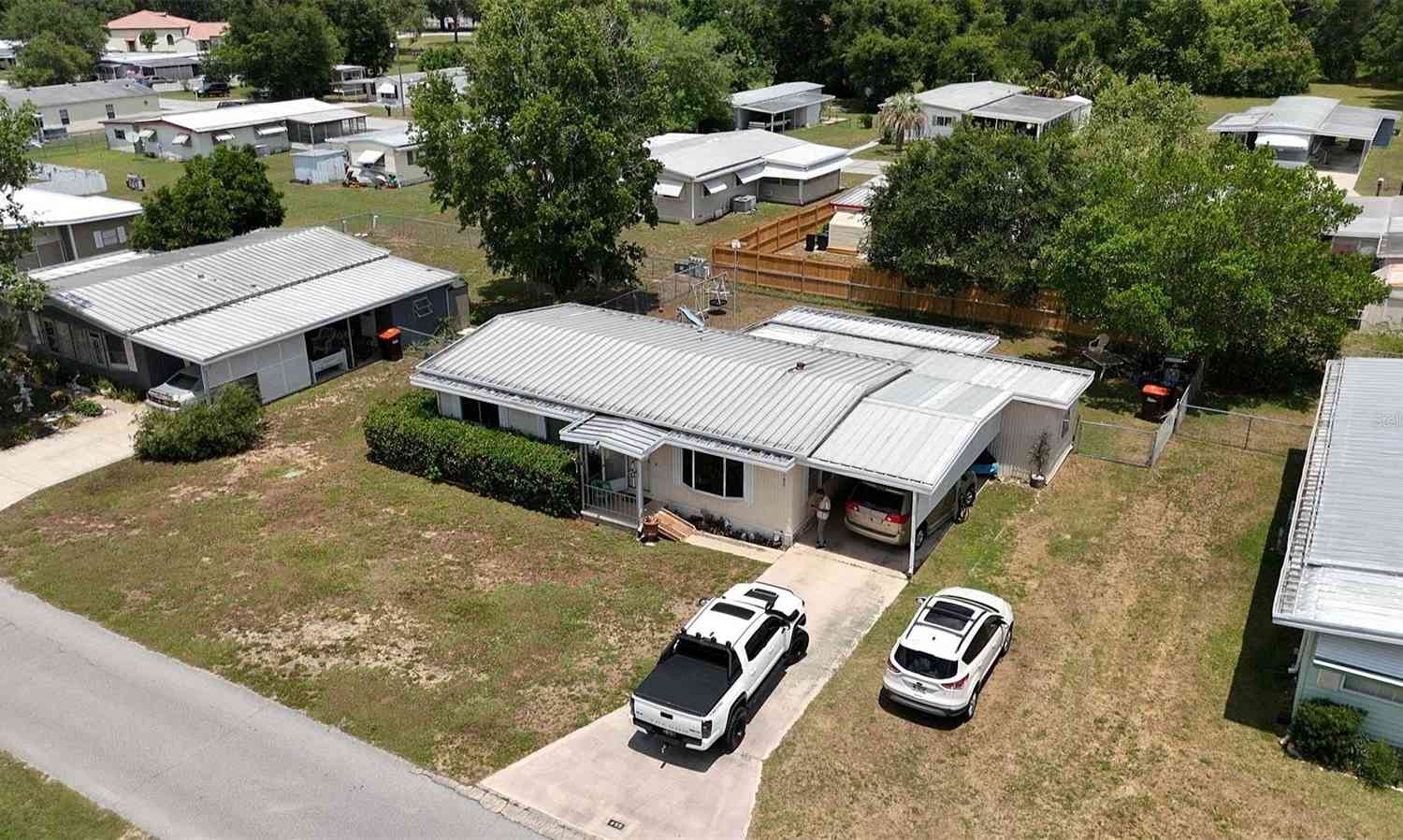 Mobile Home For Sale - 455 NE 63rd Court<br/> OCALA, FL 34470