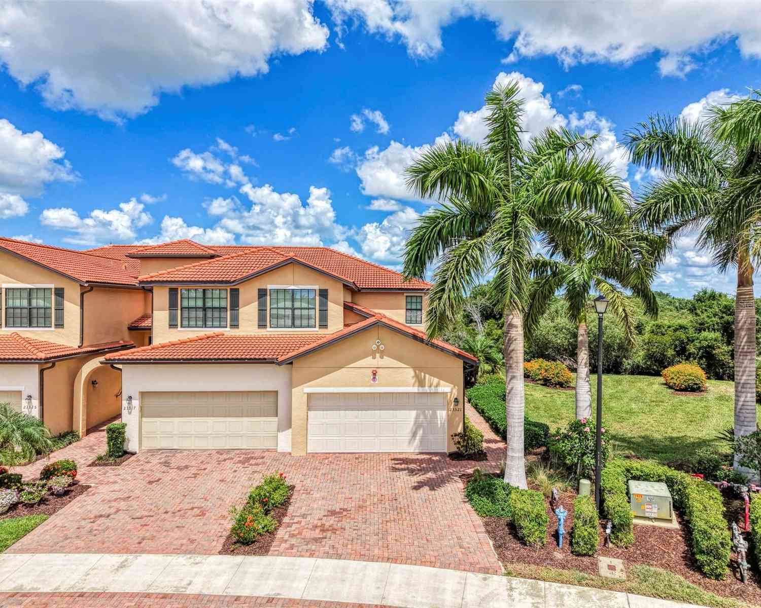 Condo For Sale - 23321 Awabuki Drive #8-102<br/> VENICE, FL 34293