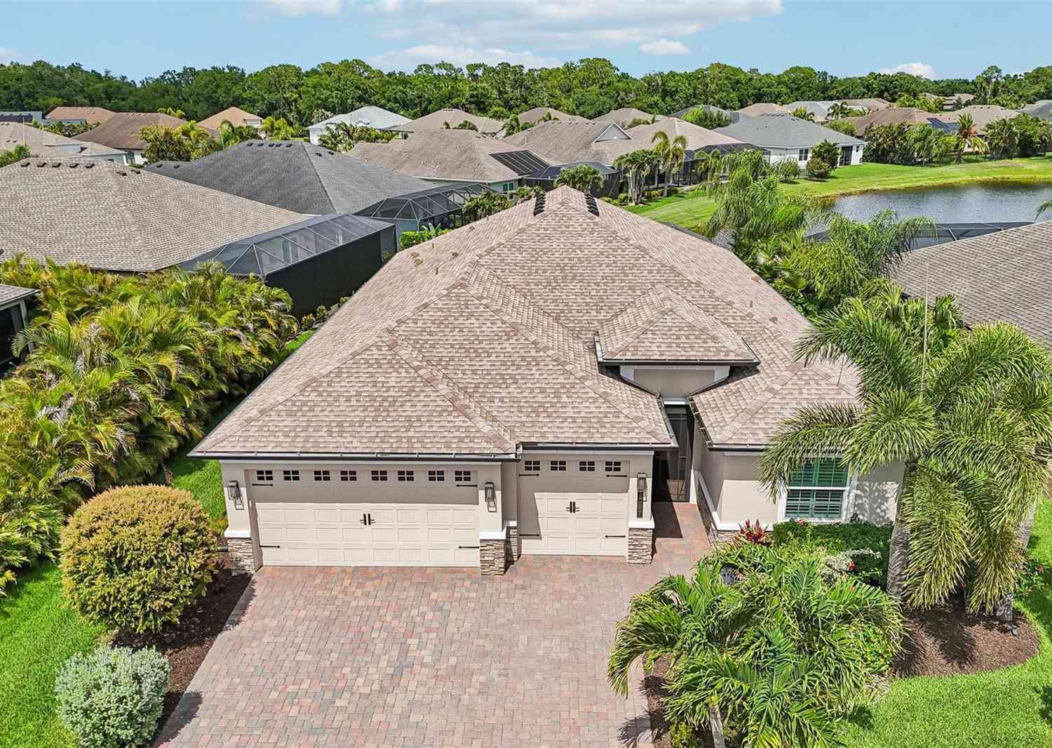 Homes For Sale - 1007 Calico Glen<br/> BRADENTON, FL 34212