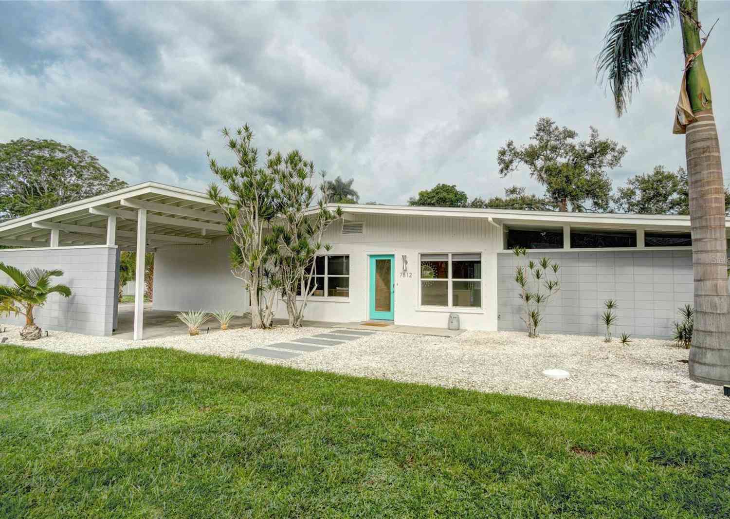 Homes For Sale - 7812 San Juan Avenue<br/> BRADENTON, FL 34209