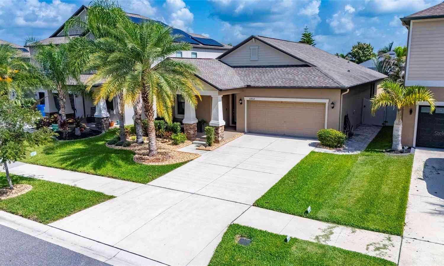 Homes For Sale - 10802 Great Cormorant Drive<br/> RIVERVIEW, FL 33579