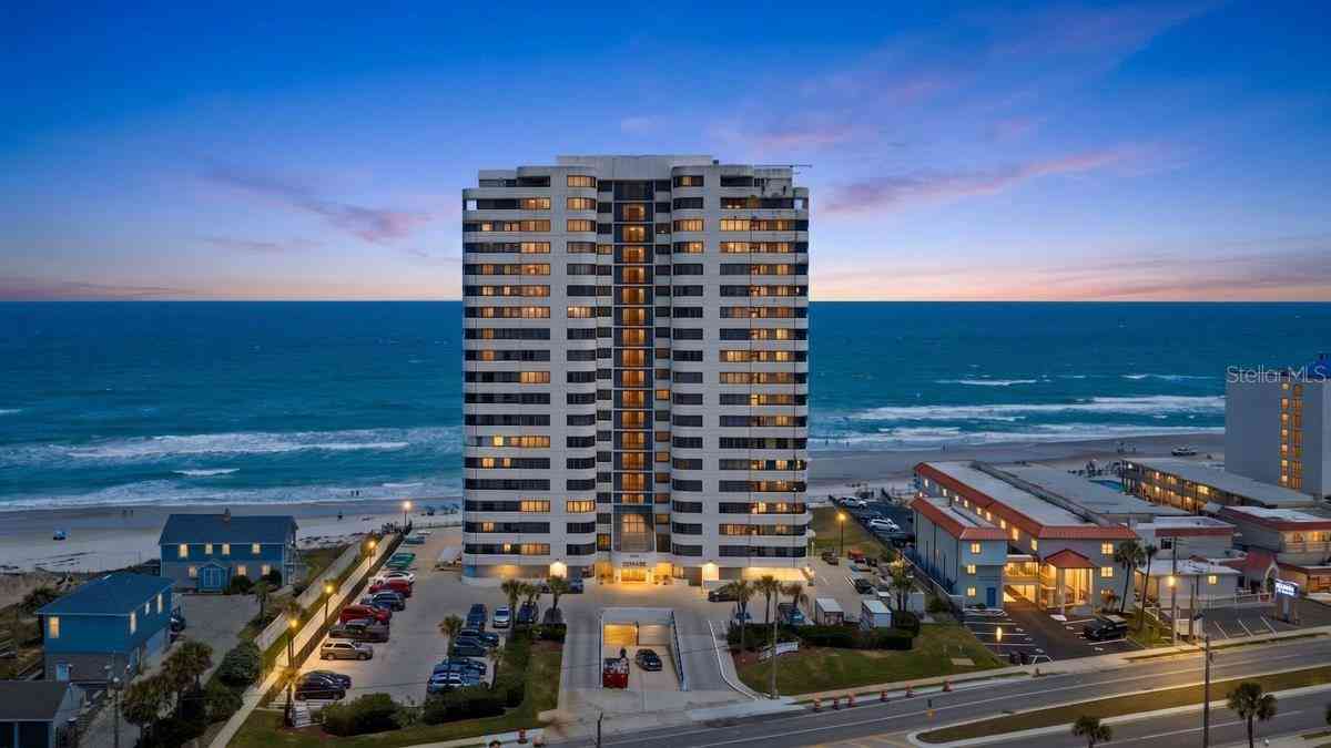Condo For Sale - 1420 N Atlantic Avenue #1104<br/> DAYTONA BEACH, FL 32118