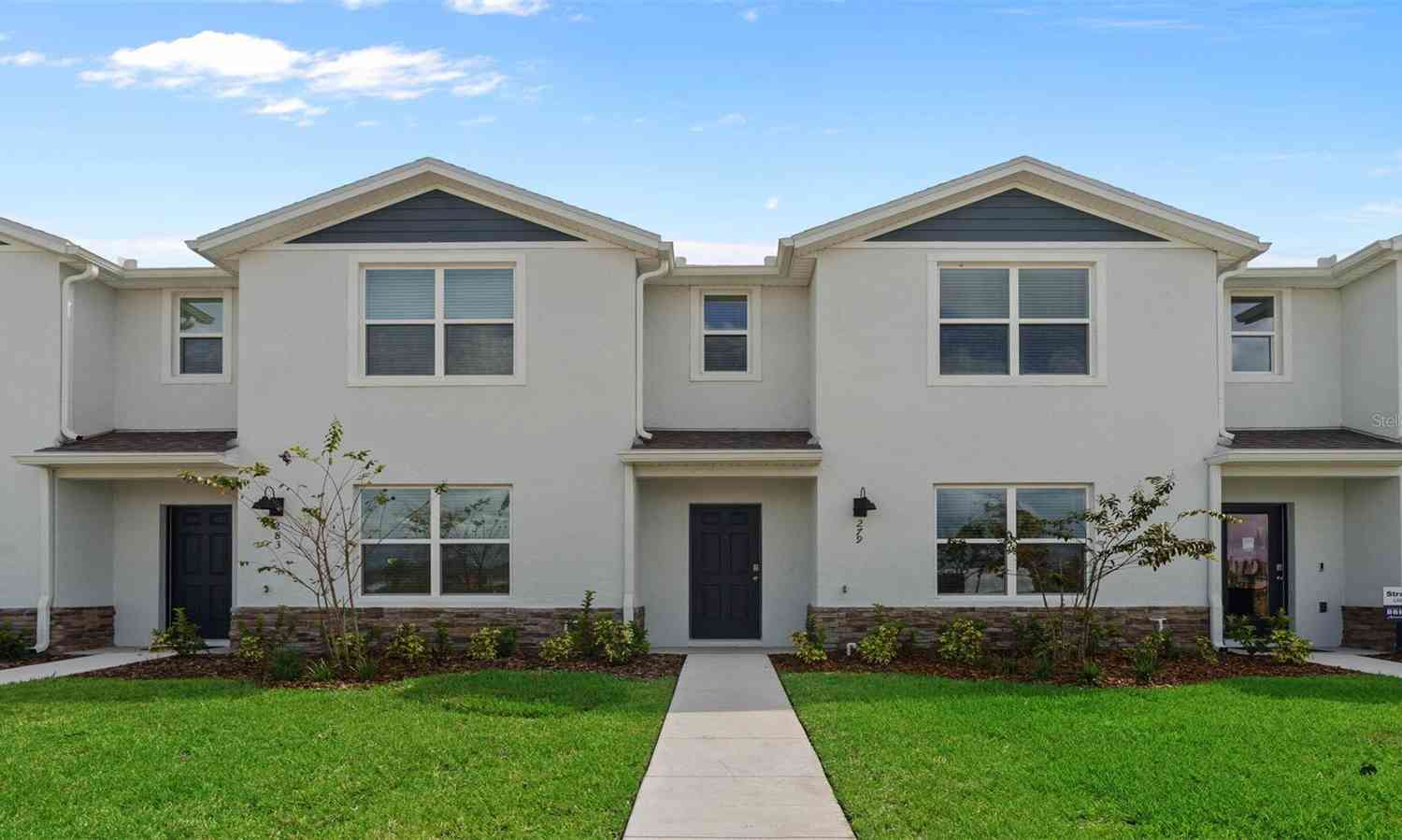 Townhouse For Sale - 599 Preston Cove Drive<br/> Osceola County, Saint Cloud, FL 34771