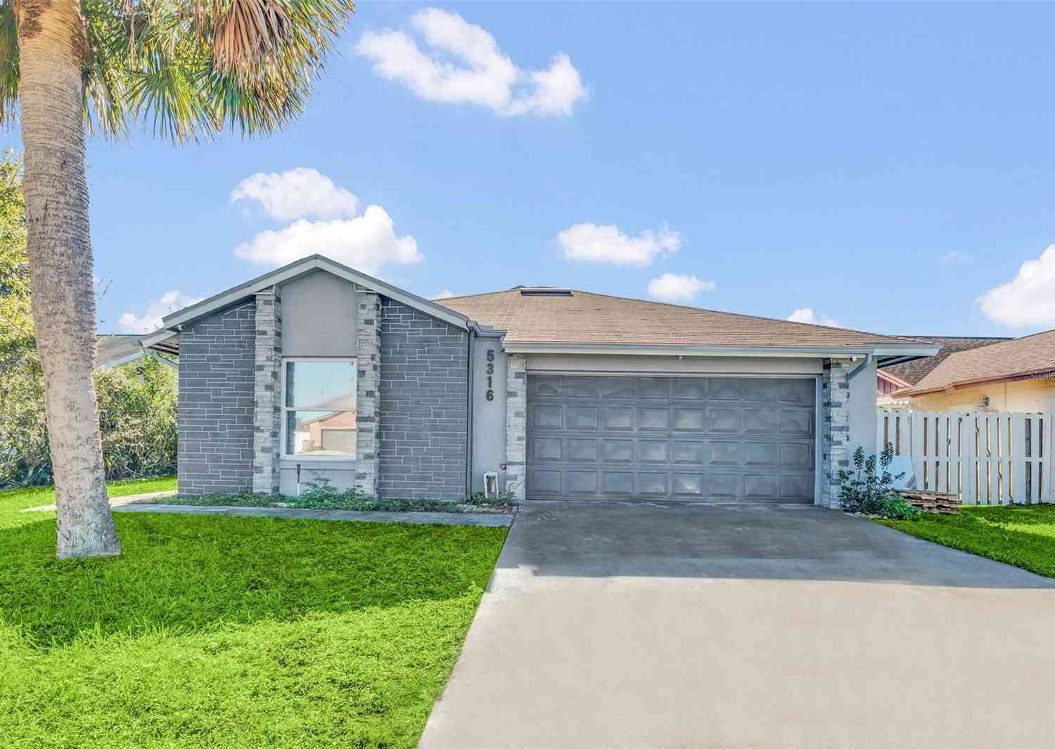 Homes For Sale - 5316 Jade Street<br/> KISSIMMEE, FL 34746