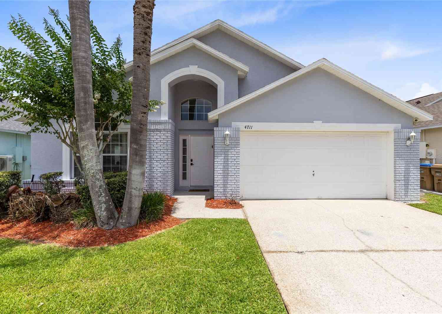 Homes For Sale - 4711 Pershoie Lane<br/> KISSIMMEE, FL 34746
