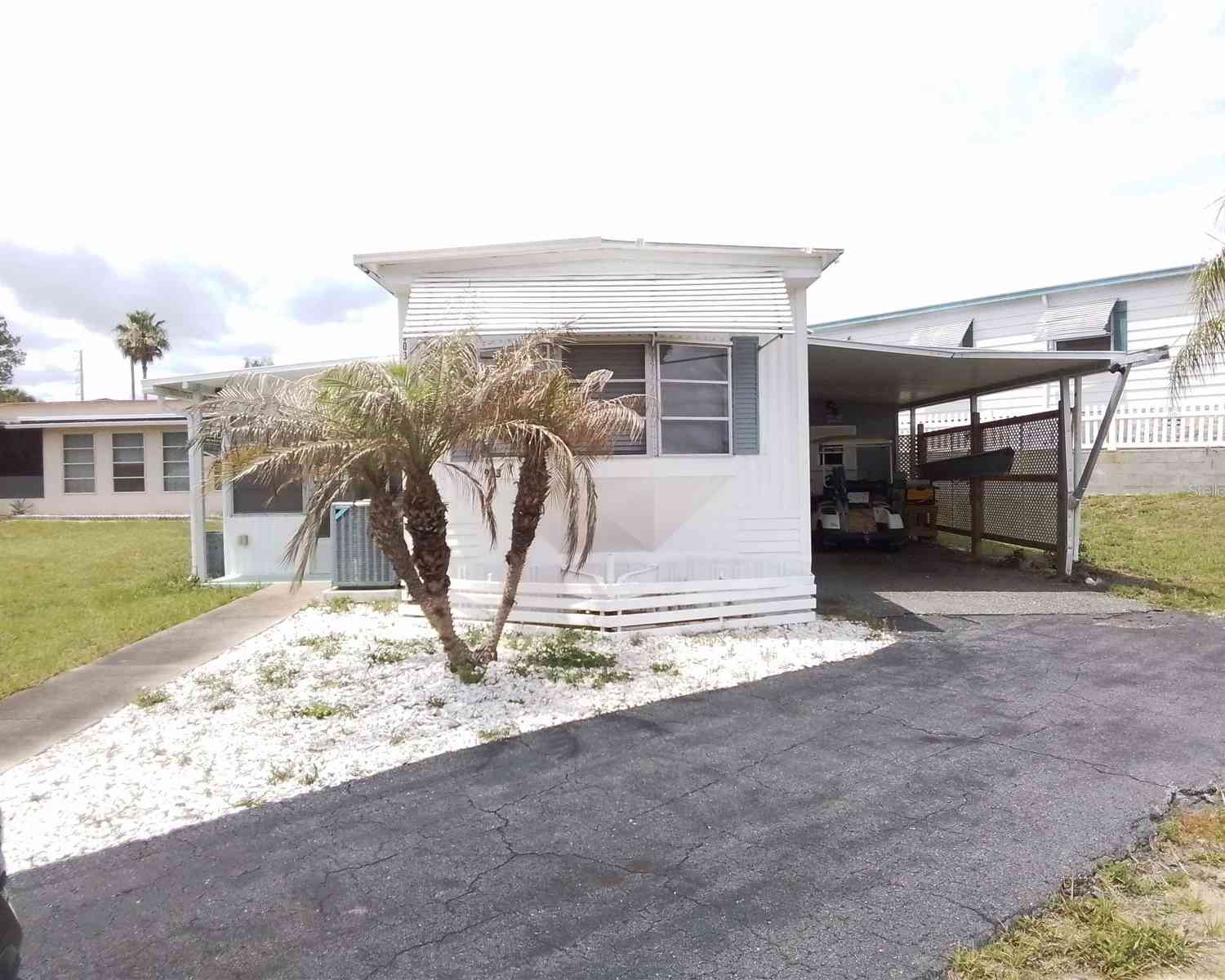 Mobile Home For Sale - 903 Mark Road<br/> Lake County, LEESBURG, FL 34748