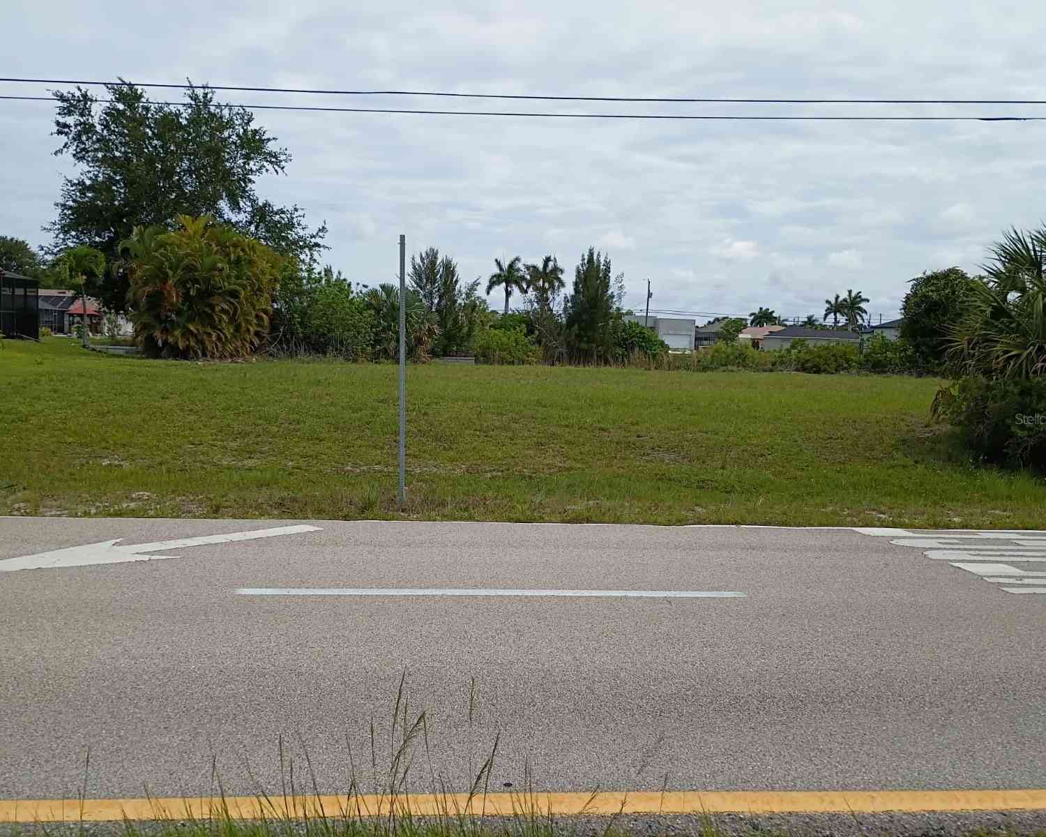 Vacant Land For Sale - 2915 Diplomat Parkway<br/> Lee County, CAPE CORAL, FL 33993