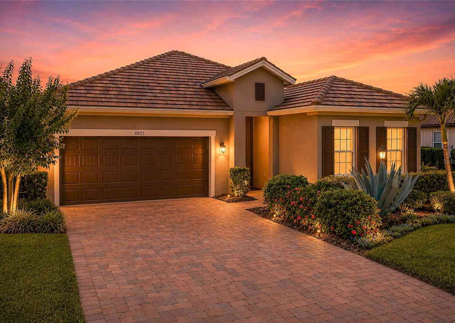 Homes For Sale - 4821 Tobermory Way<br/> BRADENTON, FL 34211