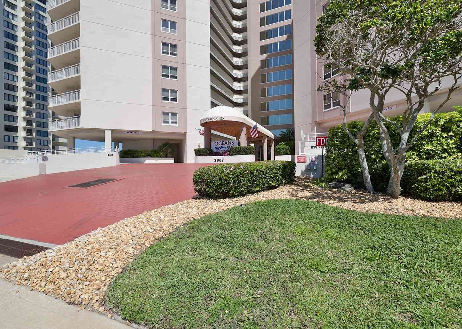 Condo For Sale - 2967 S Atlantic Avenue #1204<br/> DAYTONA BEACH SHORES, FL 32118