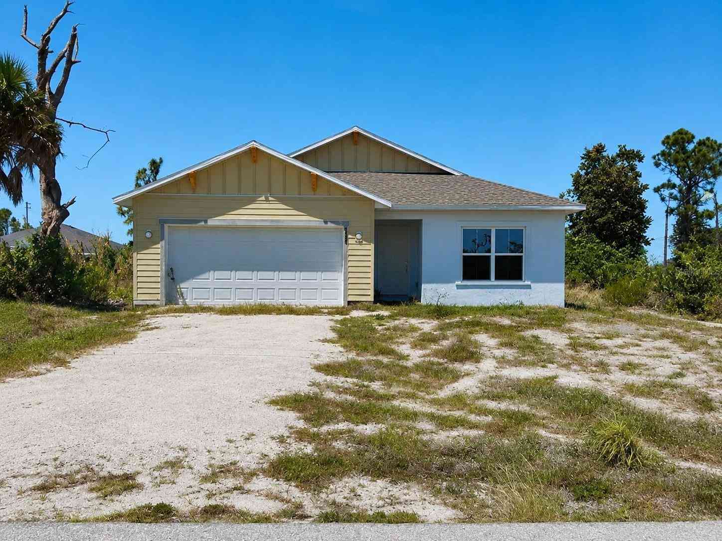 Homes For Sale - 434 Albatross Road<br/> Rotonda, FL 33947