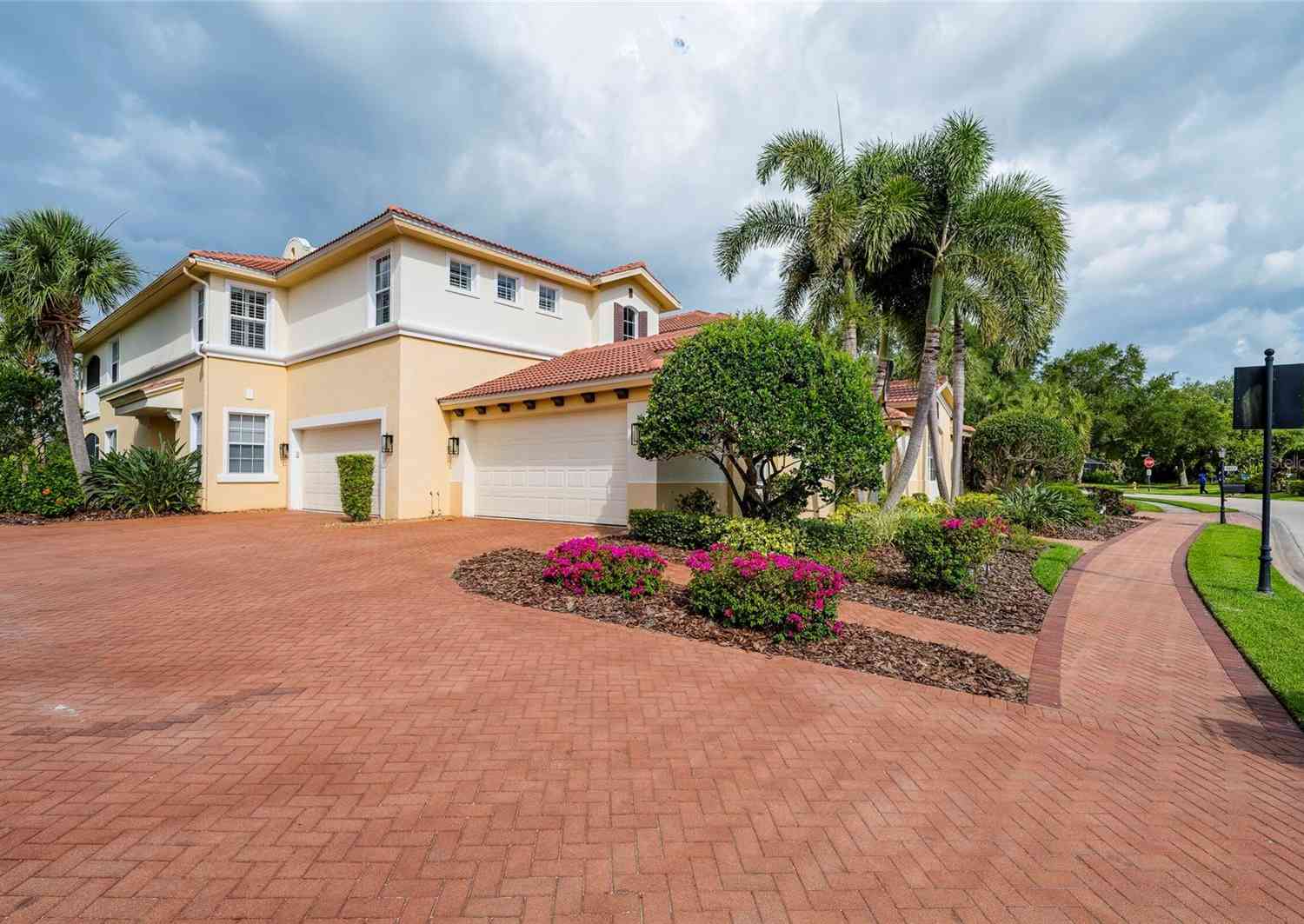 Condo For Sale - 9453 NE Discovery Terrace #201C<br/> BRADENTON, FL 34212