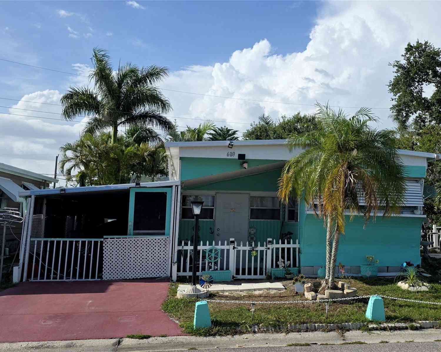 Mobile Home For Sale - 609 50th Avenue<br/> BRADENTON, FL 34207