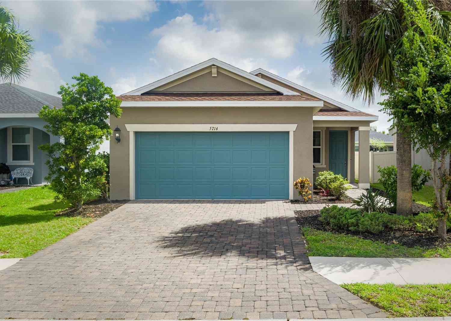 Homes For Sale - 5714 Los Robles Court<br/> PALMETTO, FL 34221
