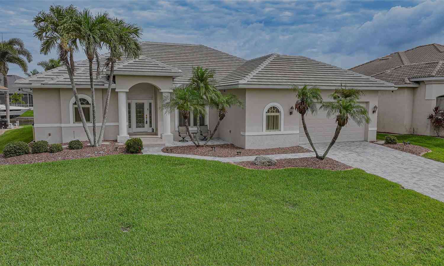 Homes For Sale - 454 Macedonia Drive<br/> PUNTA GORDA, FL 33950