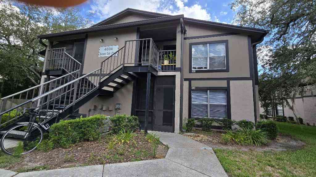 Condo For Sale - 4034 Dream Oak Place #103<br/> Tampa, FL 33613