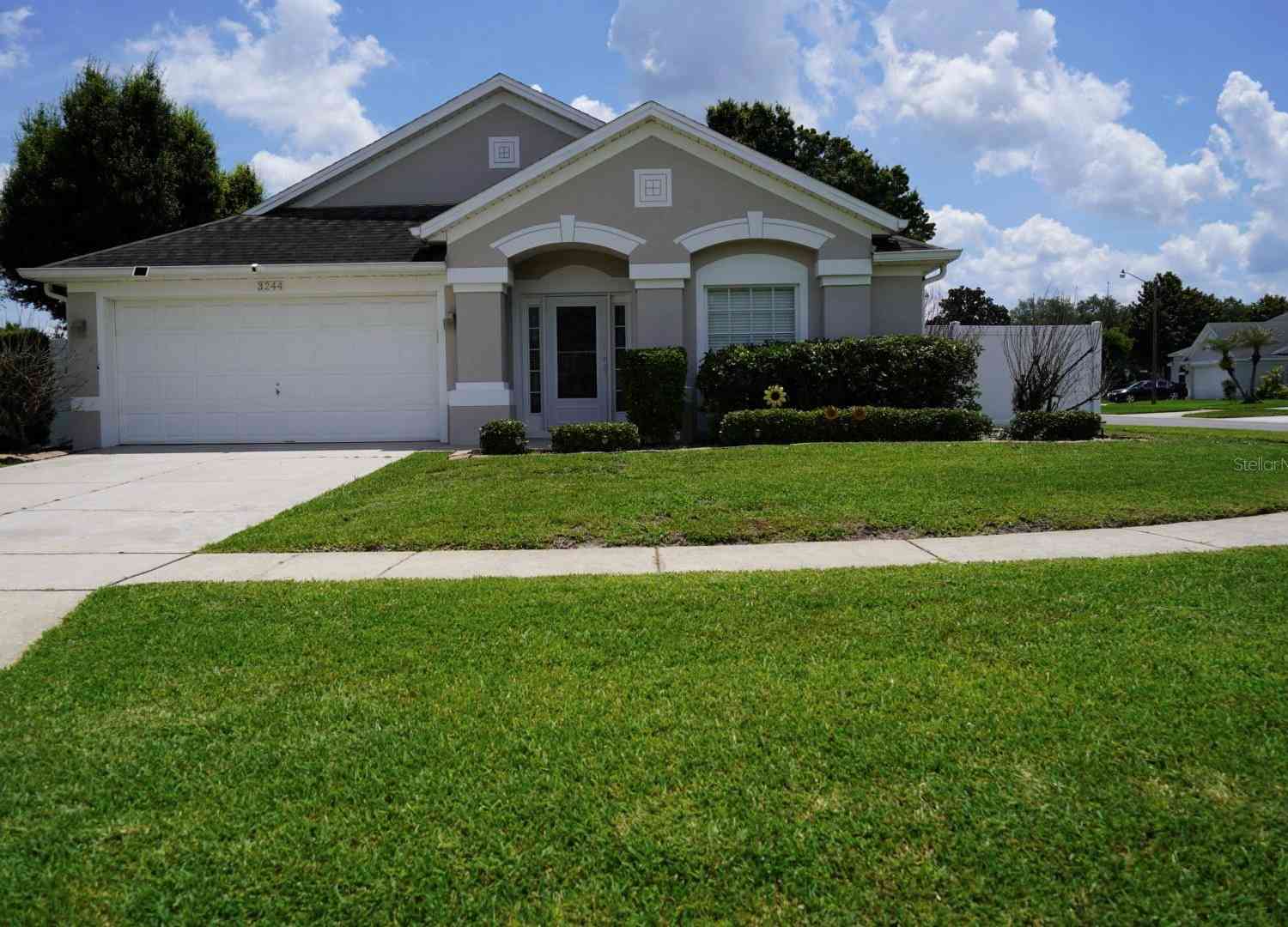Homes For Sale - 3244 Herons Point Circle<br/> Osceola County, KISSIMMEE, FL 34741