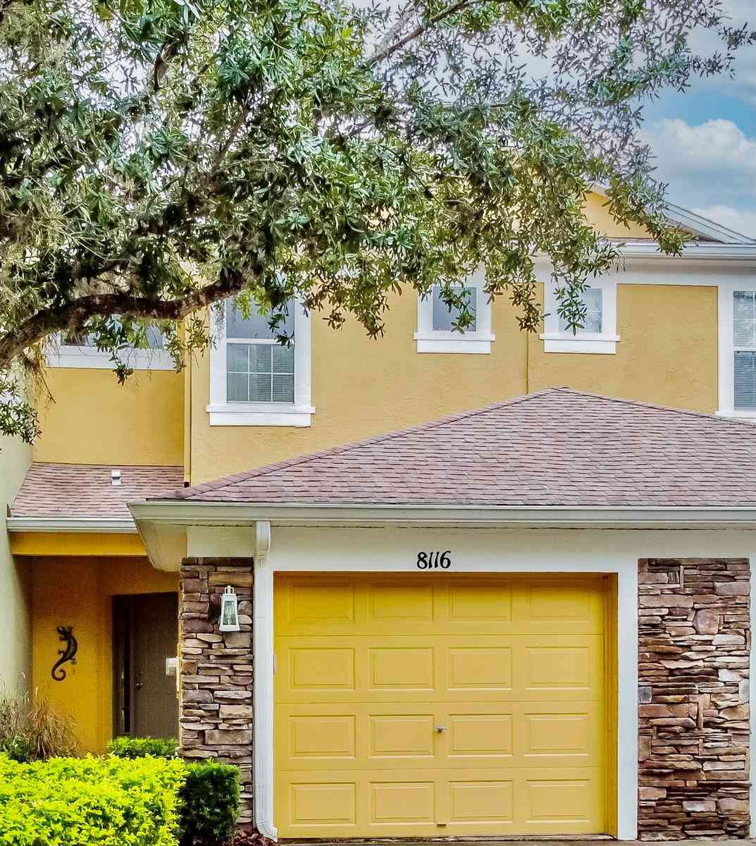Townhouse For Sale - 8116 Stone Path Way<br/> Hillsborough County County, Tampa, FL 33647