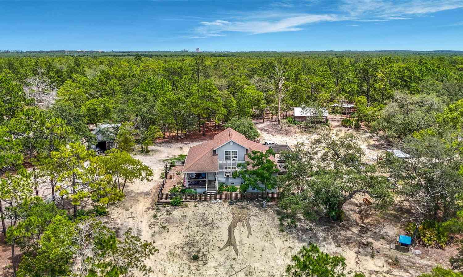 Homes For Sale - 12126 Skimmer Avenue<br/> WEEKI WACHEE, FL 34614