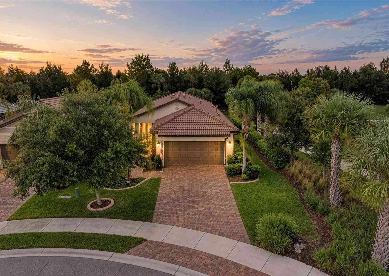 Homes For Sale - 17002 Hampton Falls Terrace<br/> BRADENTON, FL 34202